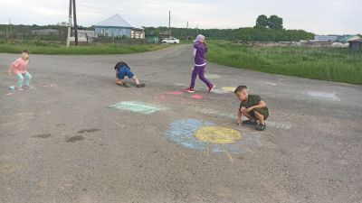 ✨ В Большескарединском сельском клубе прошла акция «Россия — мой дом родной»! ✨