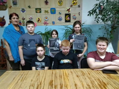 В Валгинском клубе прошло важное занятие для детей, посвящённое телефонным мошенникам.