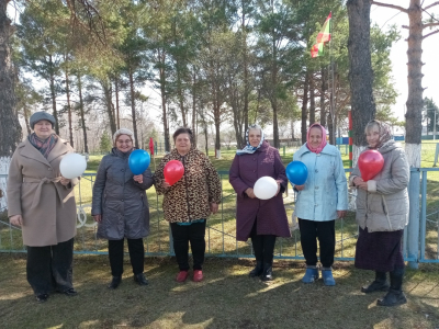 🎉 С Праздником весны и труда, дорогие друзья! 🌷👷‍♂️