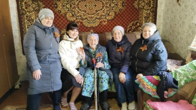 В Кротовском поселении поздравили тружеников тыла.