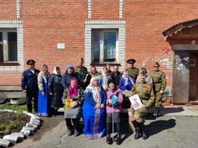 🎉 5 мая в преддверии Дня Великой Победы во дворах улиц Октябрьская и Ленина прошли концерты! 🎶